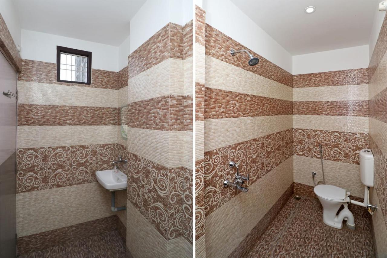 Hotel Capital O 11480 Blue Star Varanasi